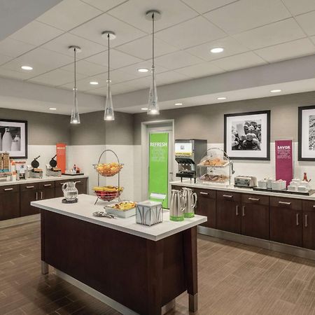 Hampton Inn Brooklyn Park Eksteriør bilde