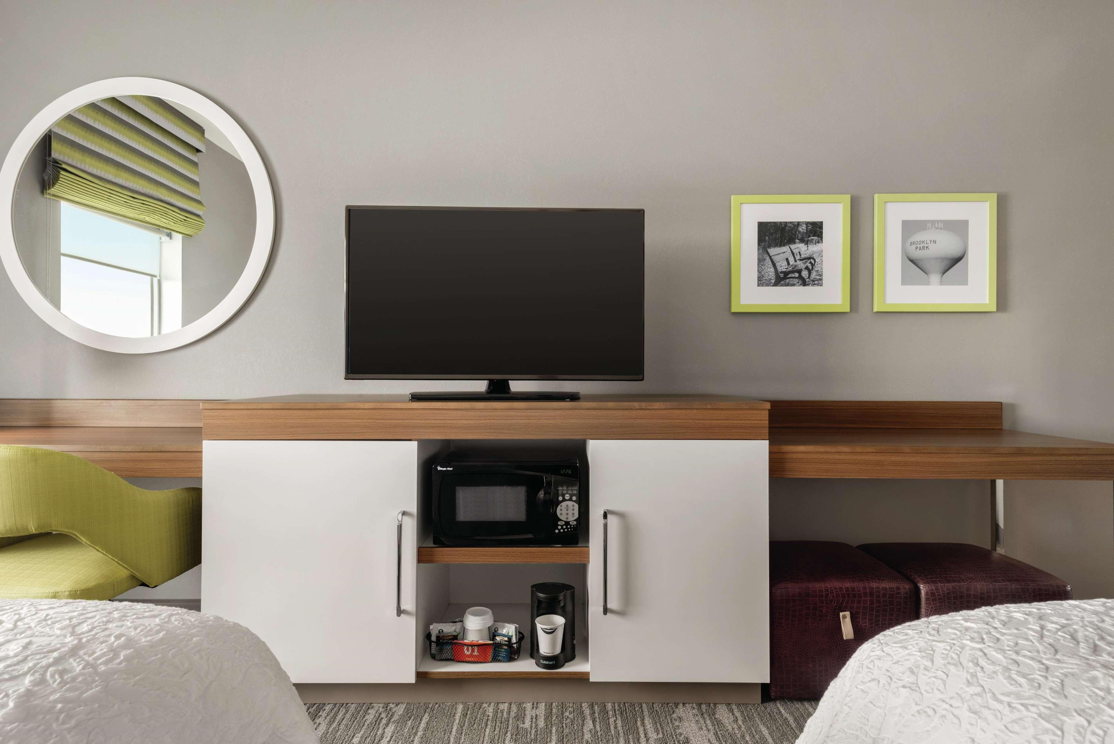 Hampton Inn Brooklyn Park Eksteriør bilde