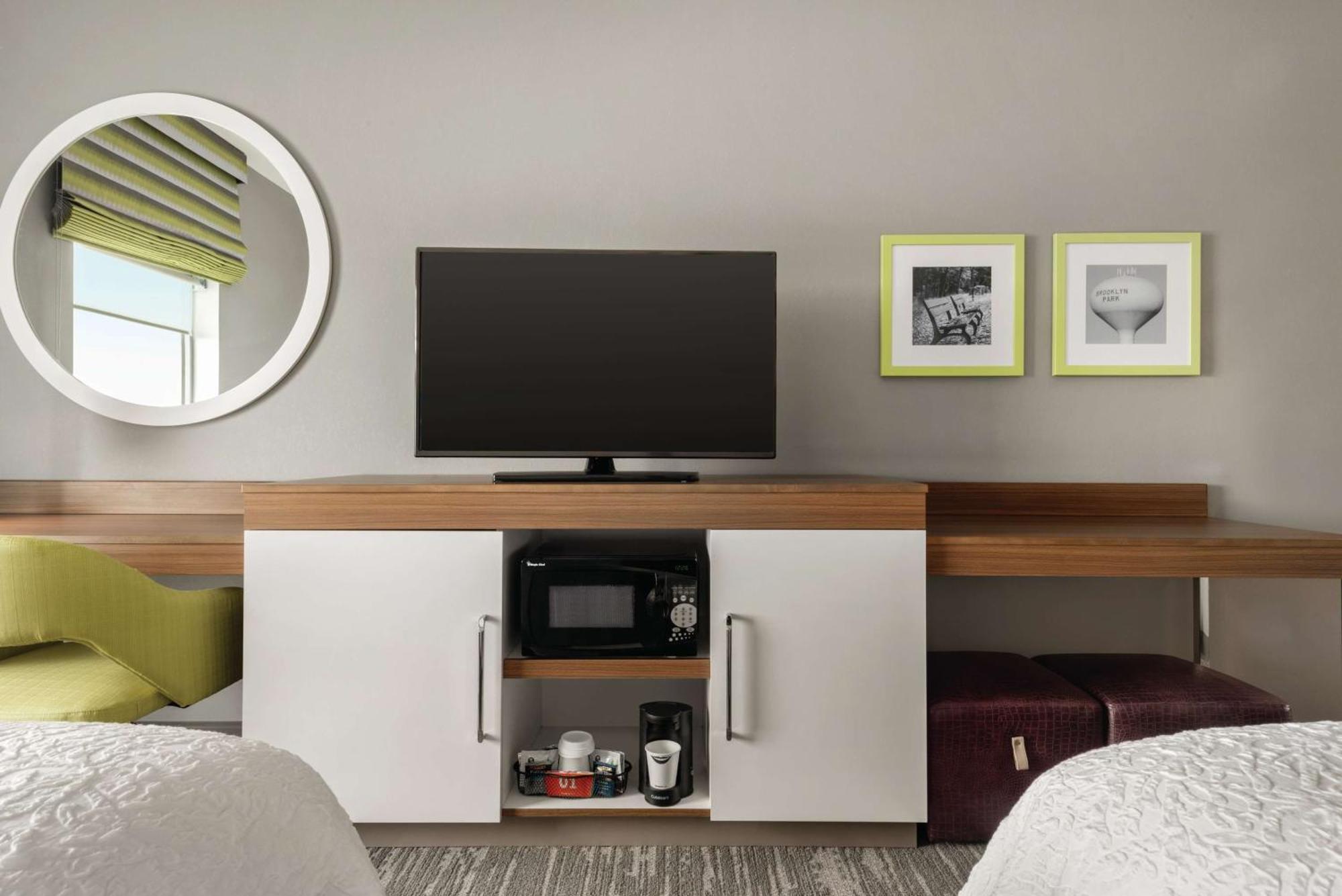 Hampton Inn Brooklyn Park Eksteriør bilde
