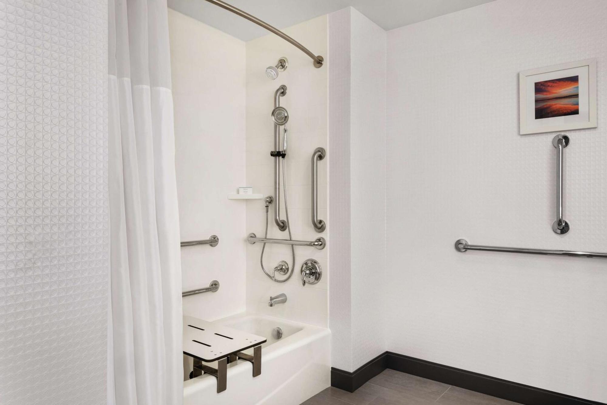Hampton Inn Brooklyn Park Eksteriør bilde